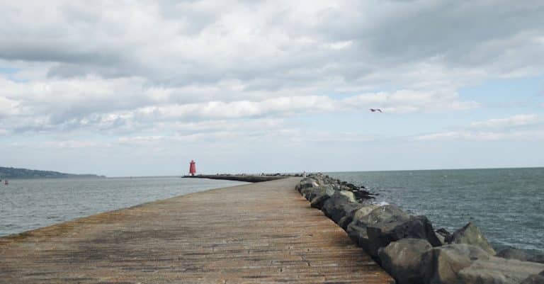 Envie de découvrir les plus belles balades en bord de mer en Bretagne ?