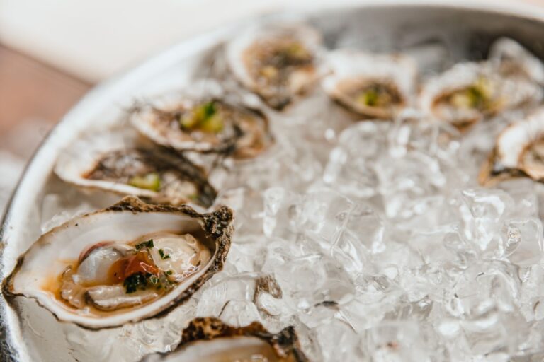 Quels mets savoureux déguster en Bretagne pour une expérience gastronomique authentique ?
