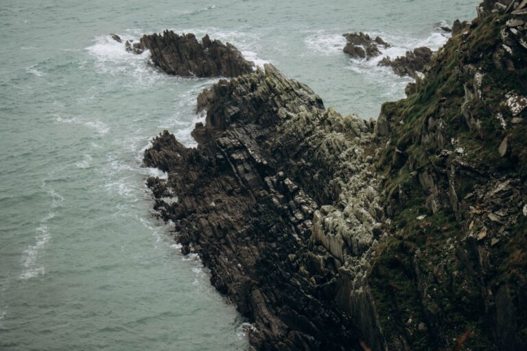 Quels sont les incontournables des carnets de voyage en Bretagne ?